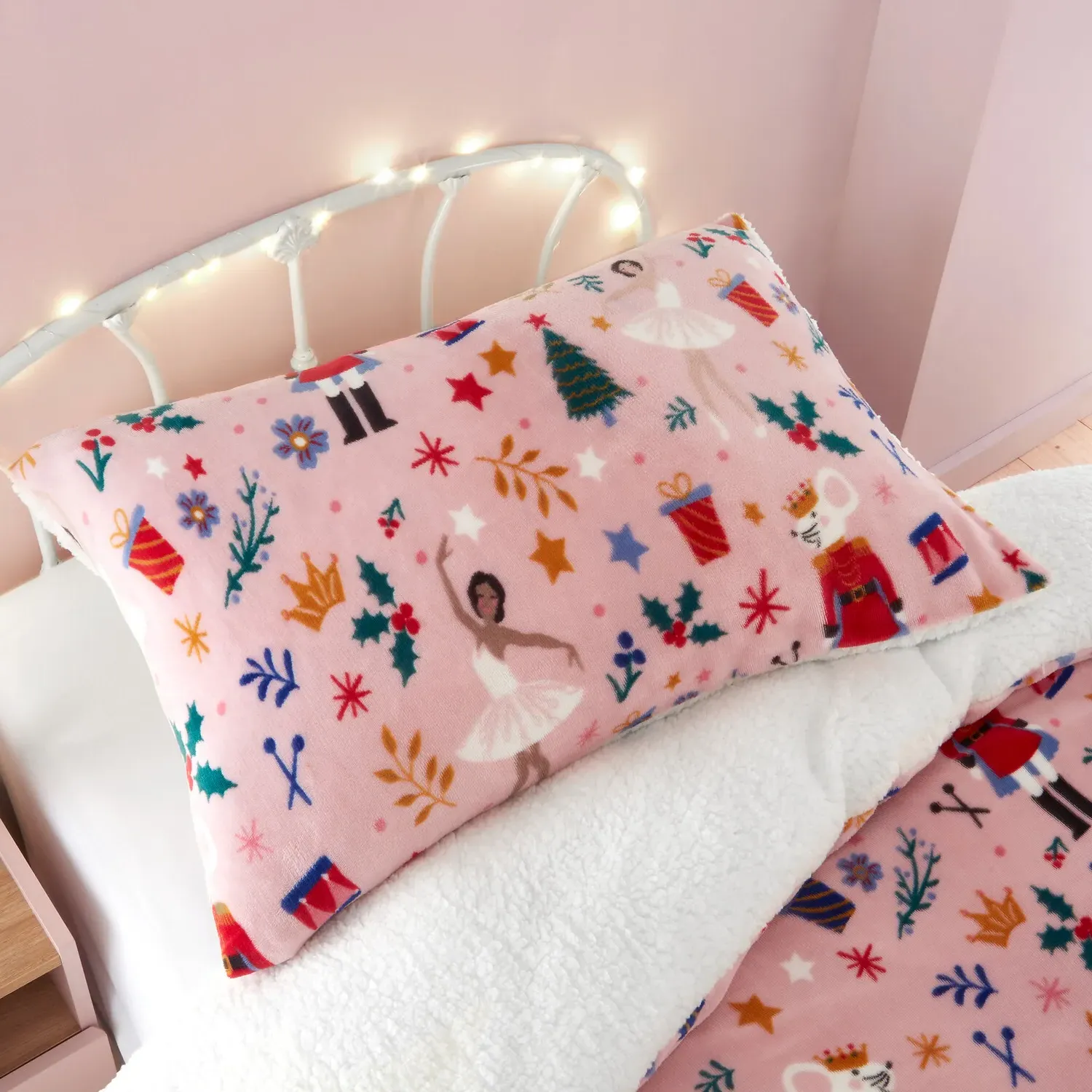 Ballerina and Nutcracker Fleece Duvet - Pink