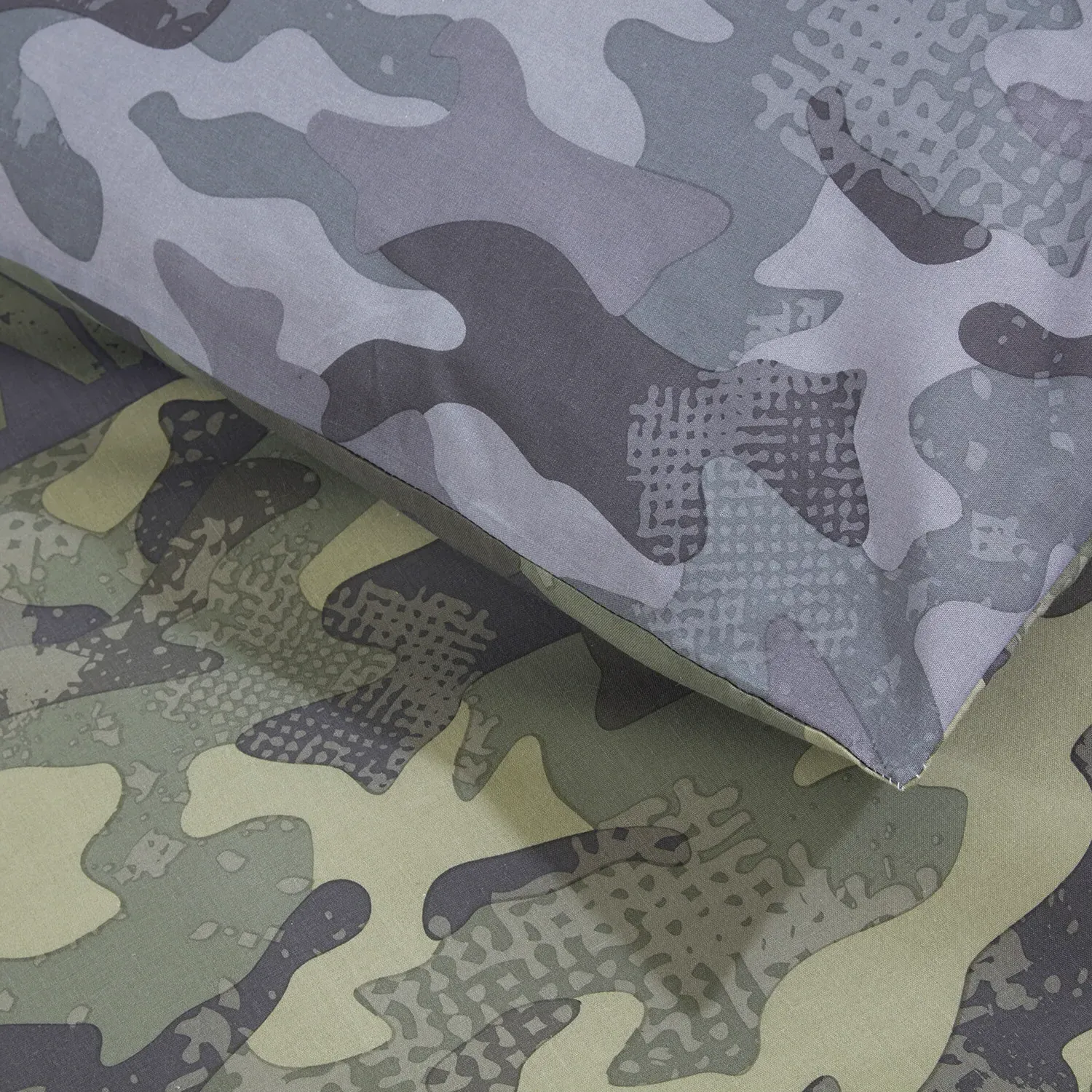 Be Wild Camouflage Duvet Cover and Pillow Case Set