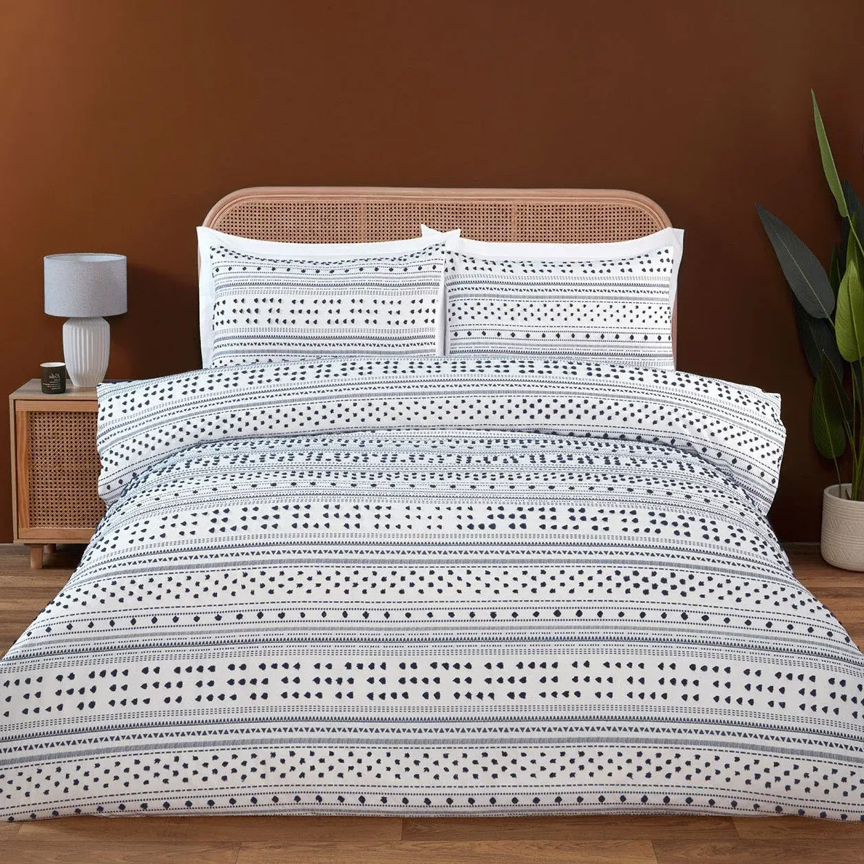 Berkley Double Duvet Set - Navy and White
