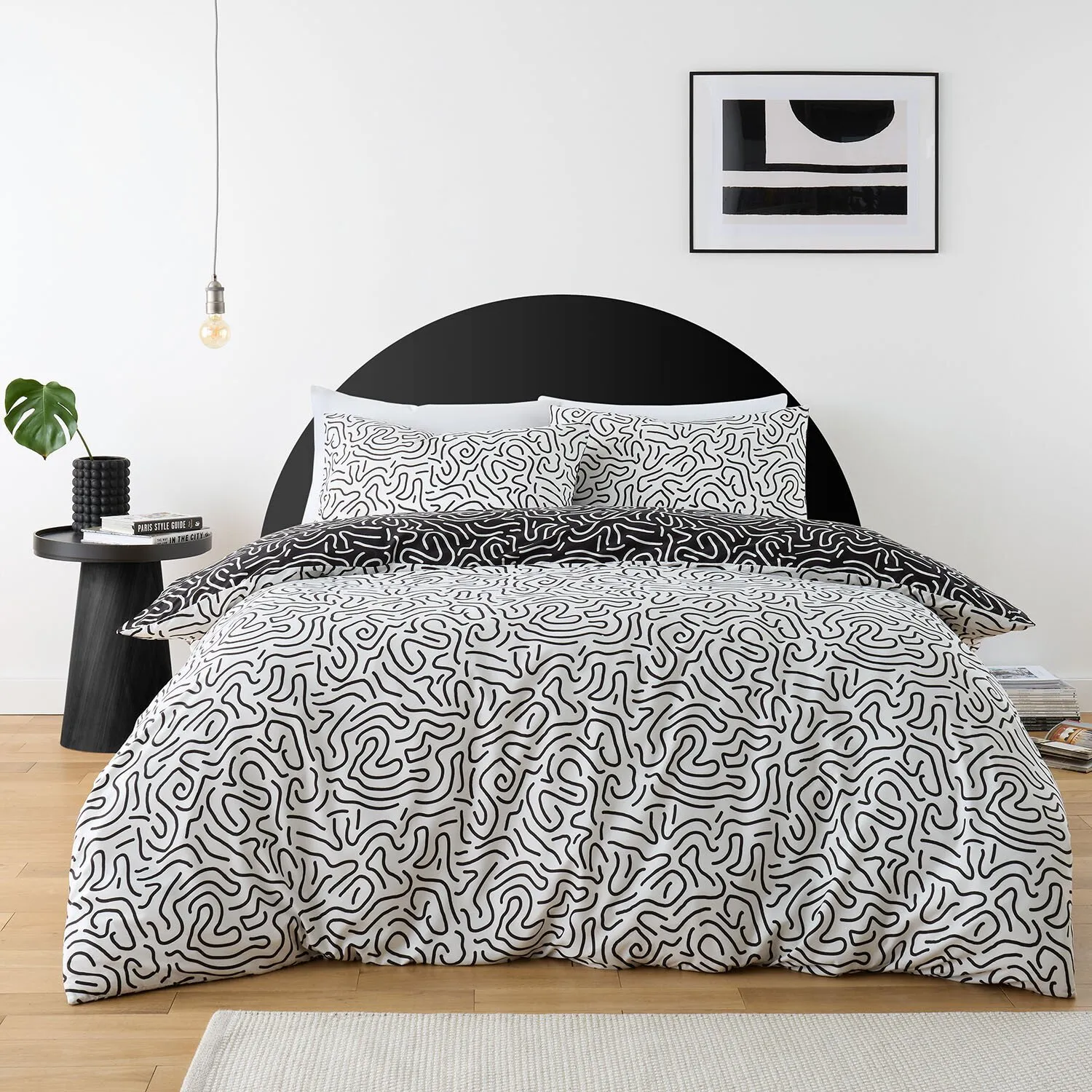Berlin Doodle King Size Duvet Set - White and Black, Polyester