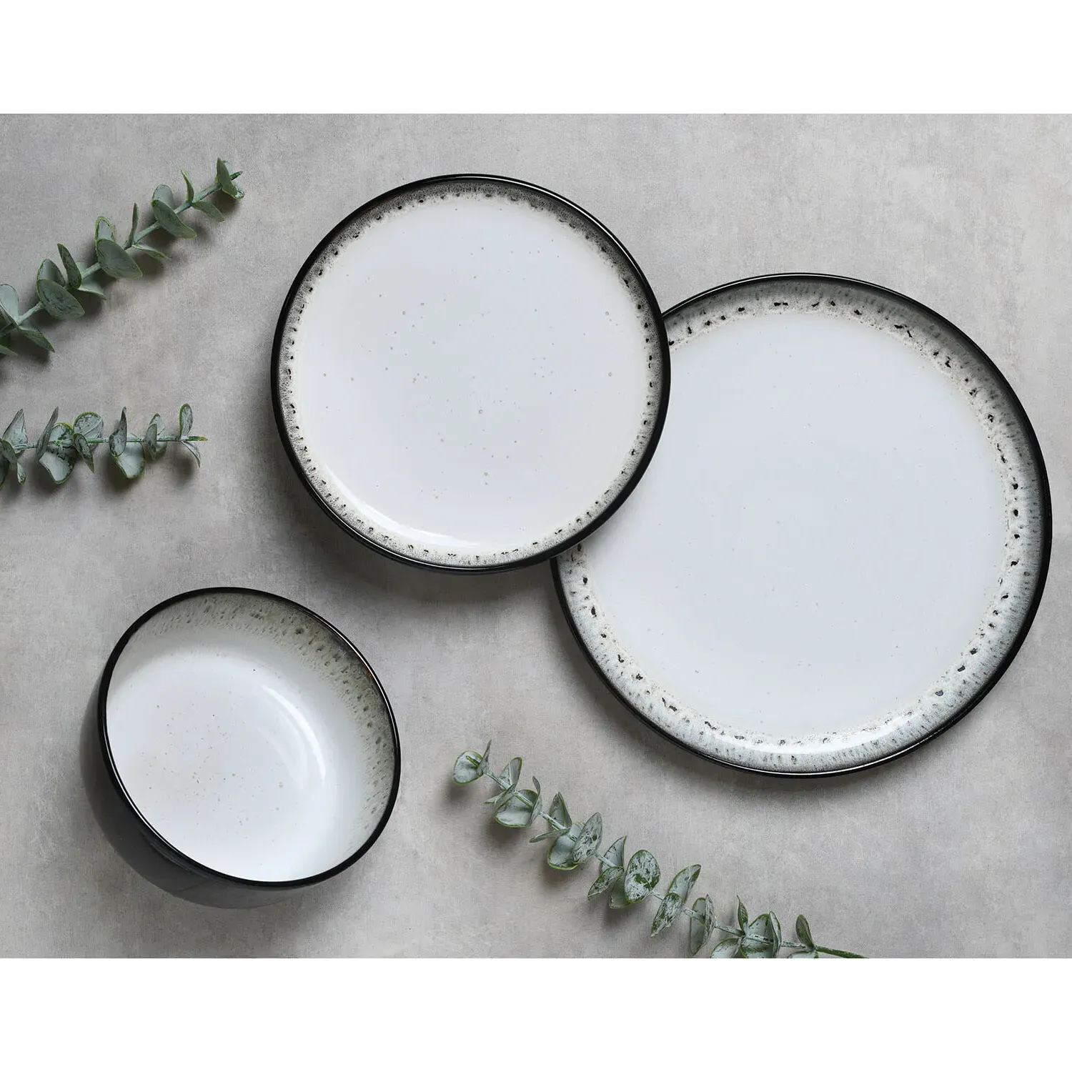 Black Kyanite Dinner Plate - Black, Stoneware