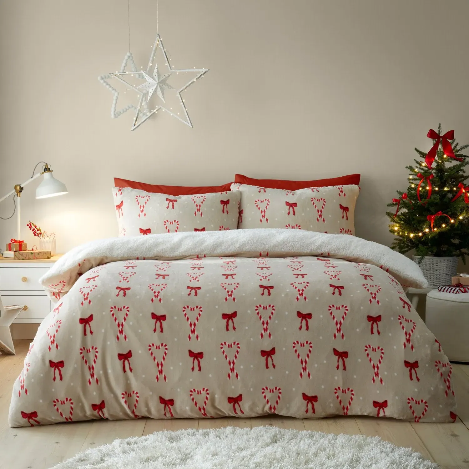 Candy Cane Hearts King Size Duvet Set - Beige, Fleece
