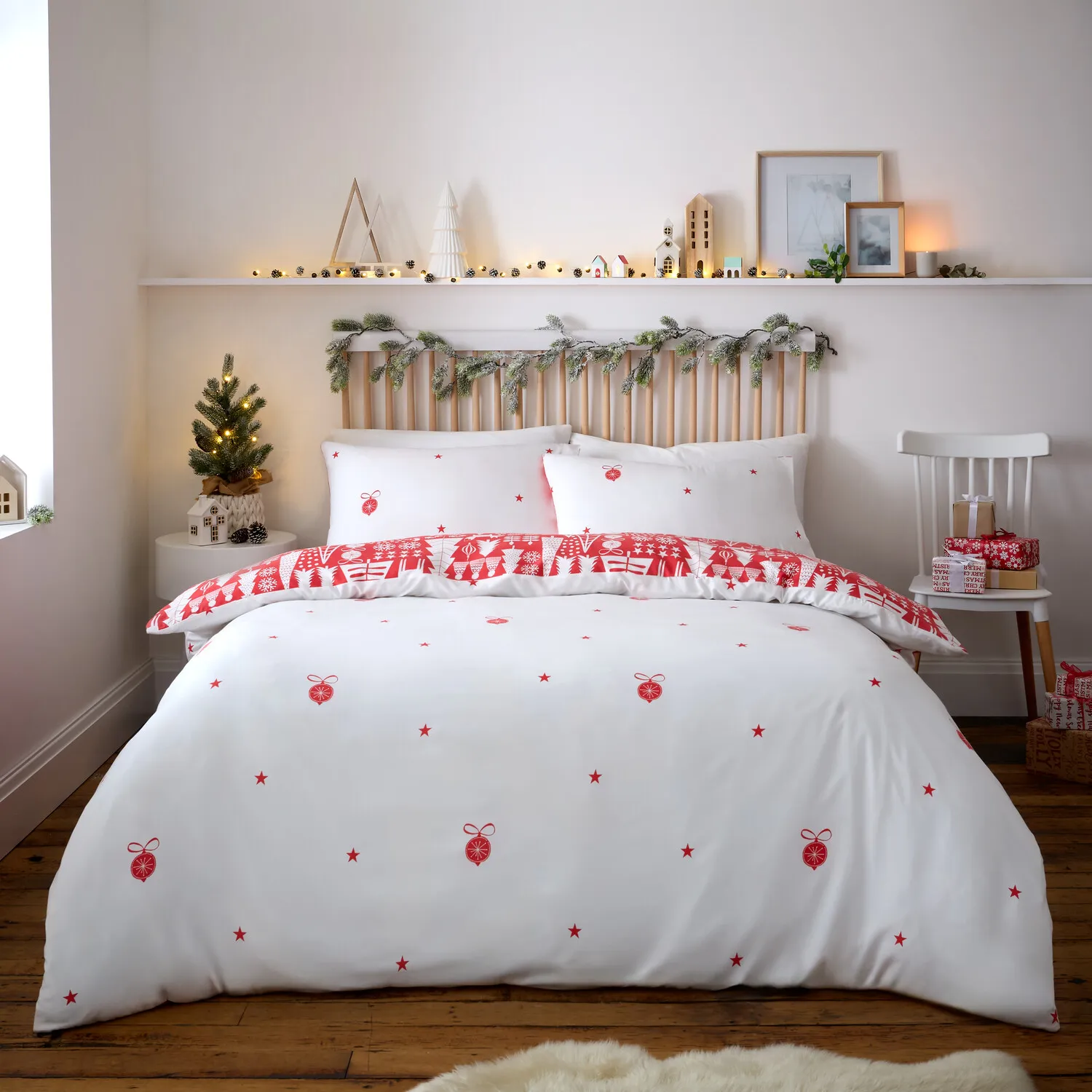Christmas Houses Double Duvet Set - Red
