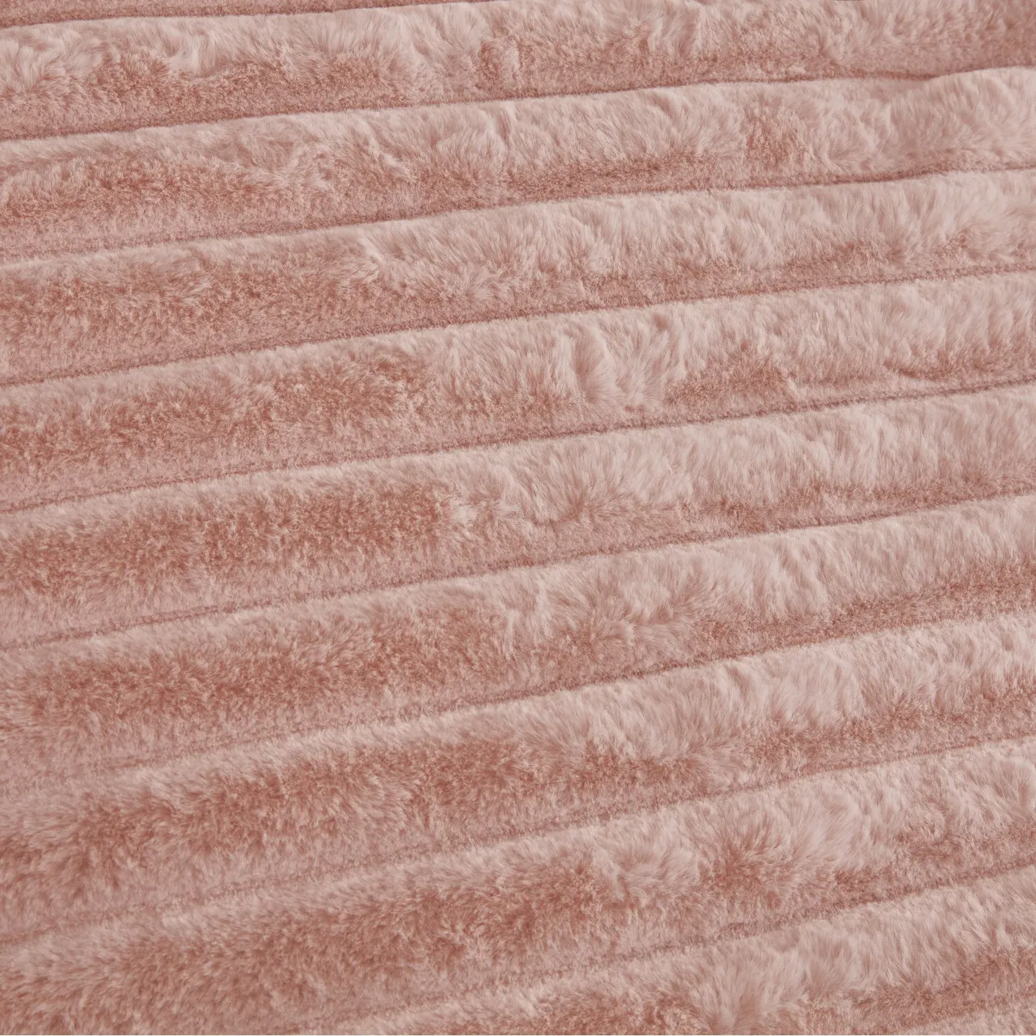 Colorado King Size Faux Fur Duvet Set - Blush