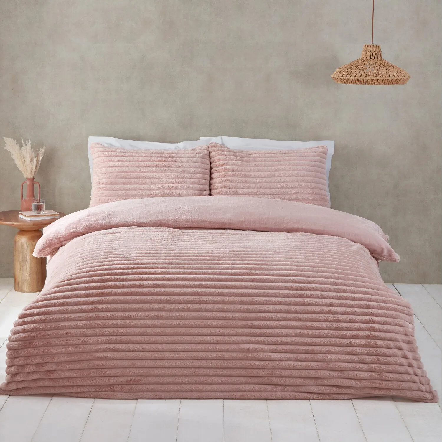 Colorado King Size Faux Fur Duvet Set - Blush