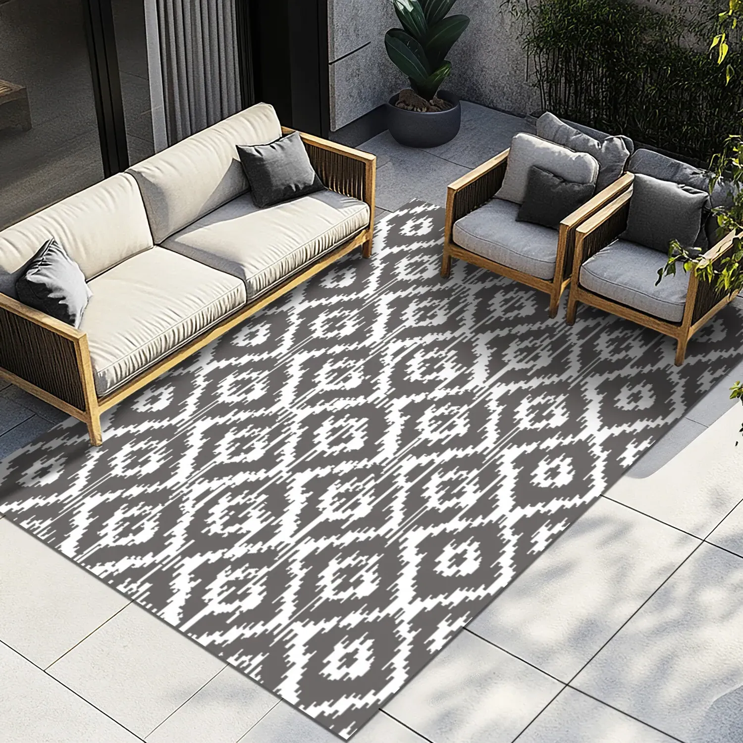 Diamond Haze Reversible Outdoor Rug - Grey