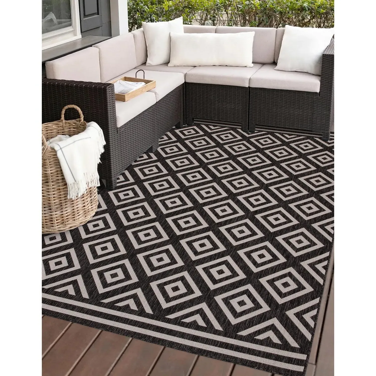 Diamond Indoor Outdoor Rug 160cm - Charcoal