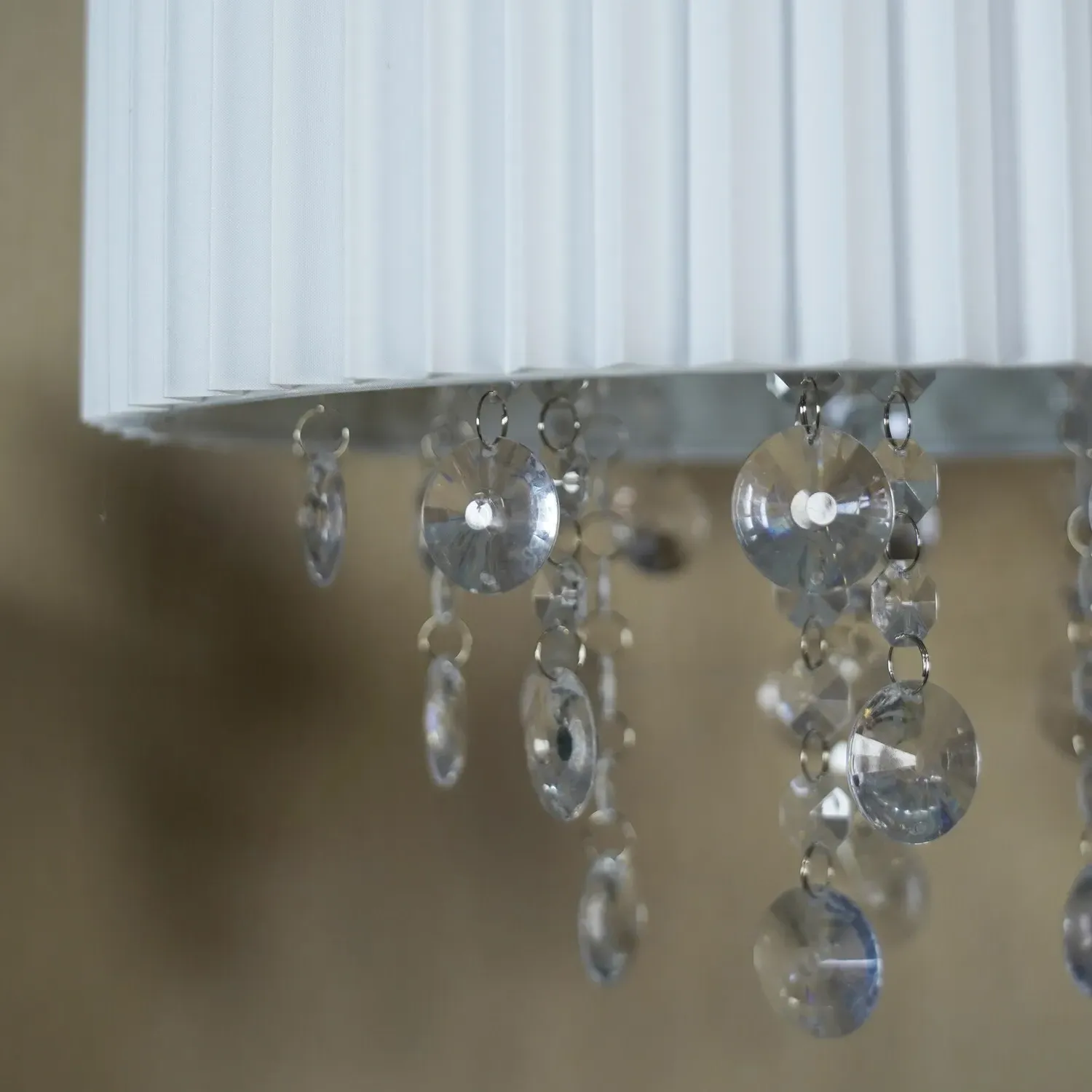 Droplet Lamp Shade with Pleated Design - White