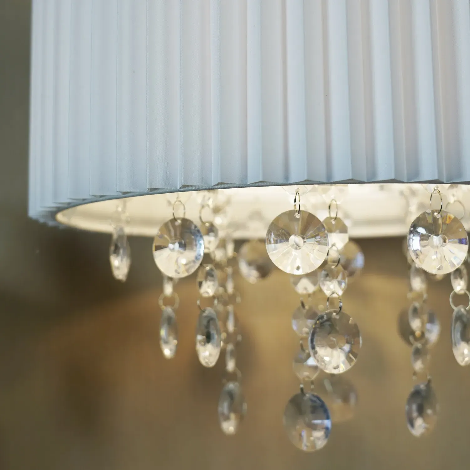 Droplet Lamp Shade with Pleated Design - White