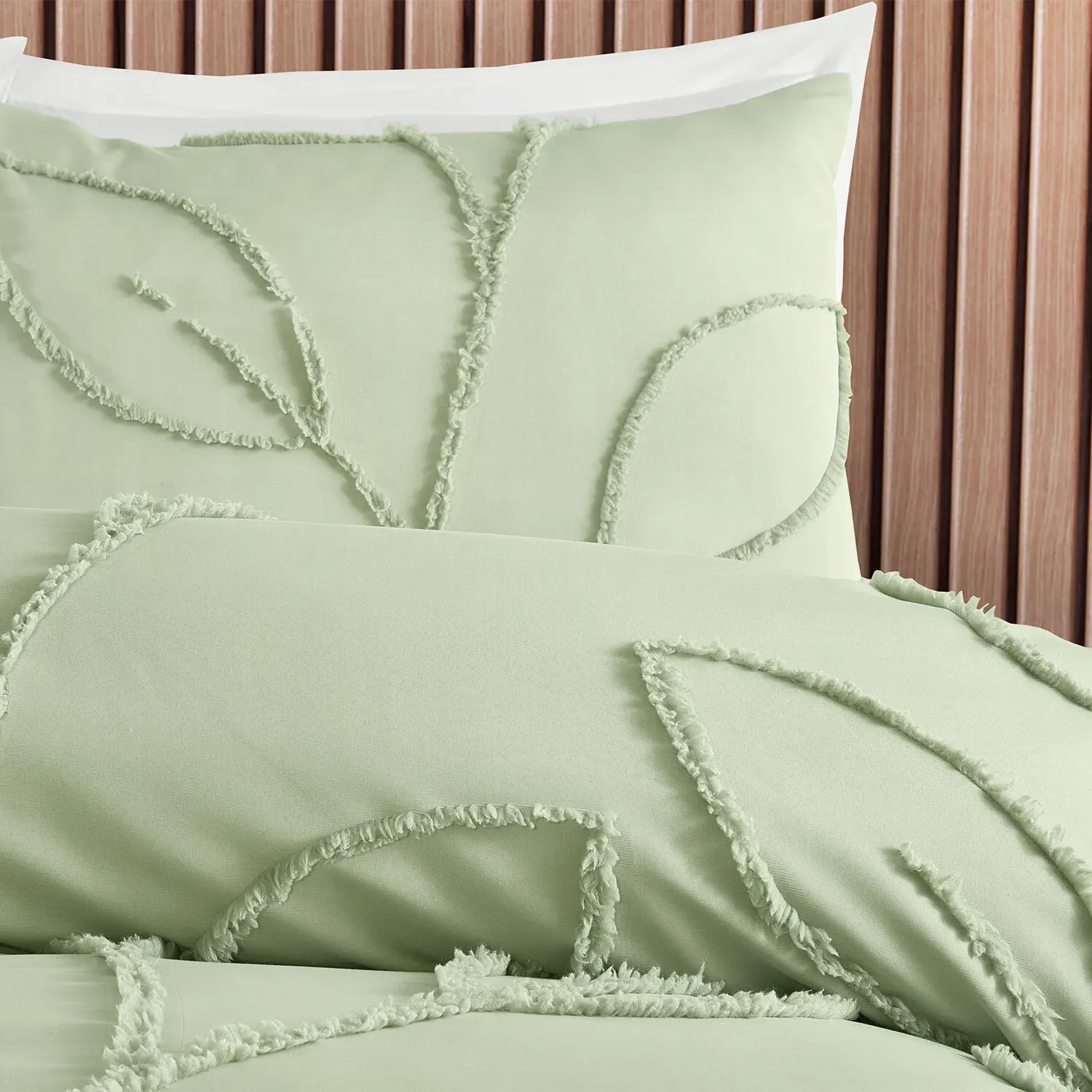 Eden Tufted Superking Duvet Set - Sage