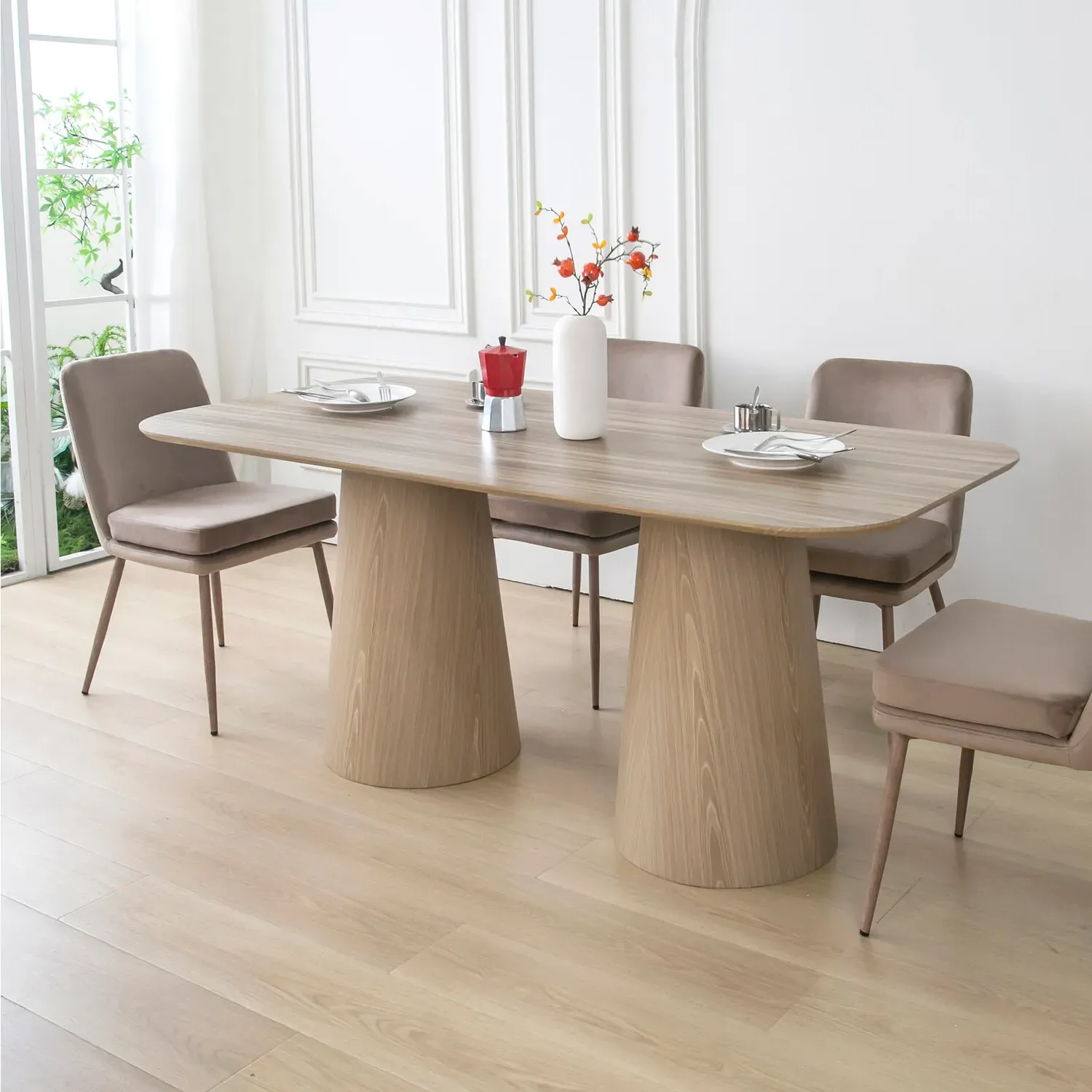 Elowyn Dining Table - Natural