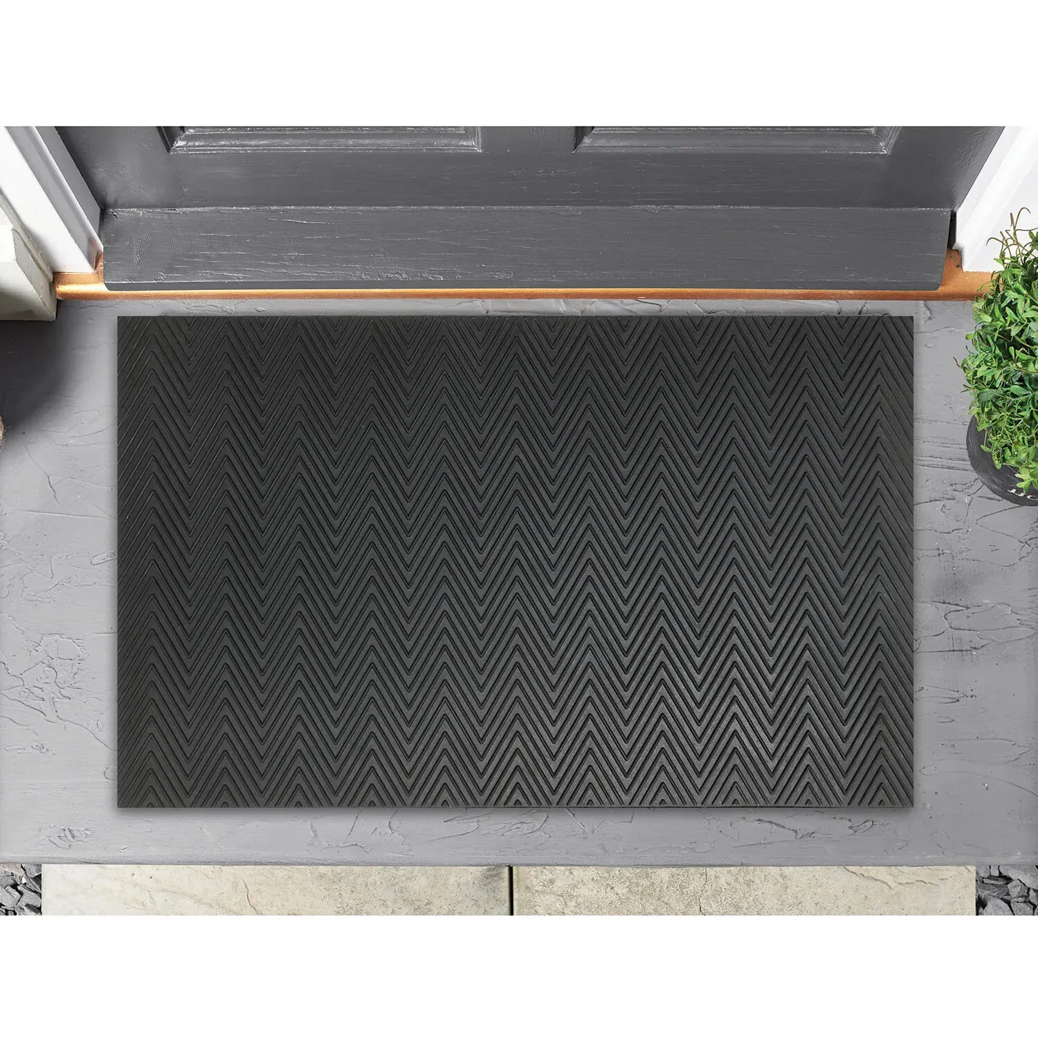 Embossed Rubber Mat - Black