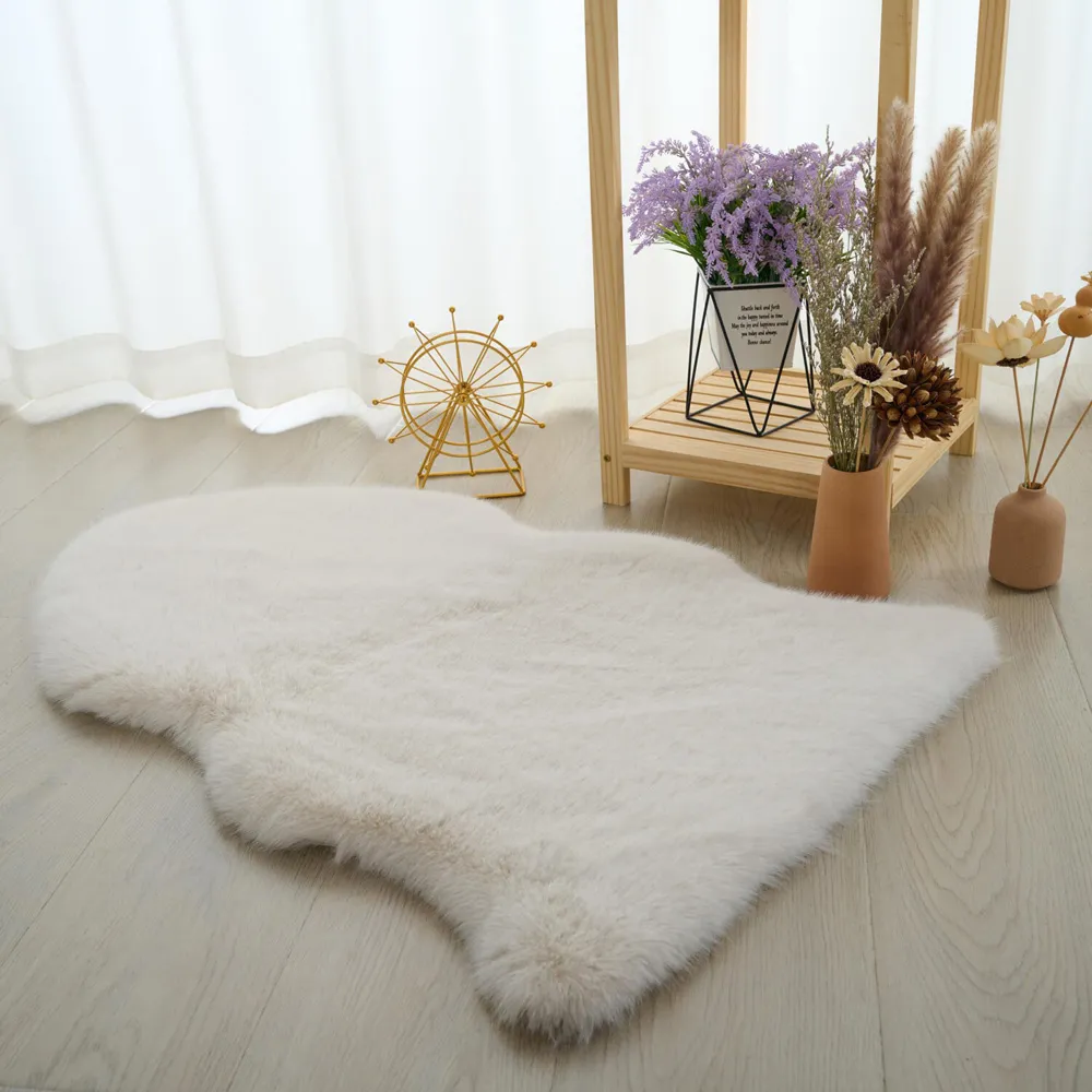 Faux Fox Fur Rug - Cloud