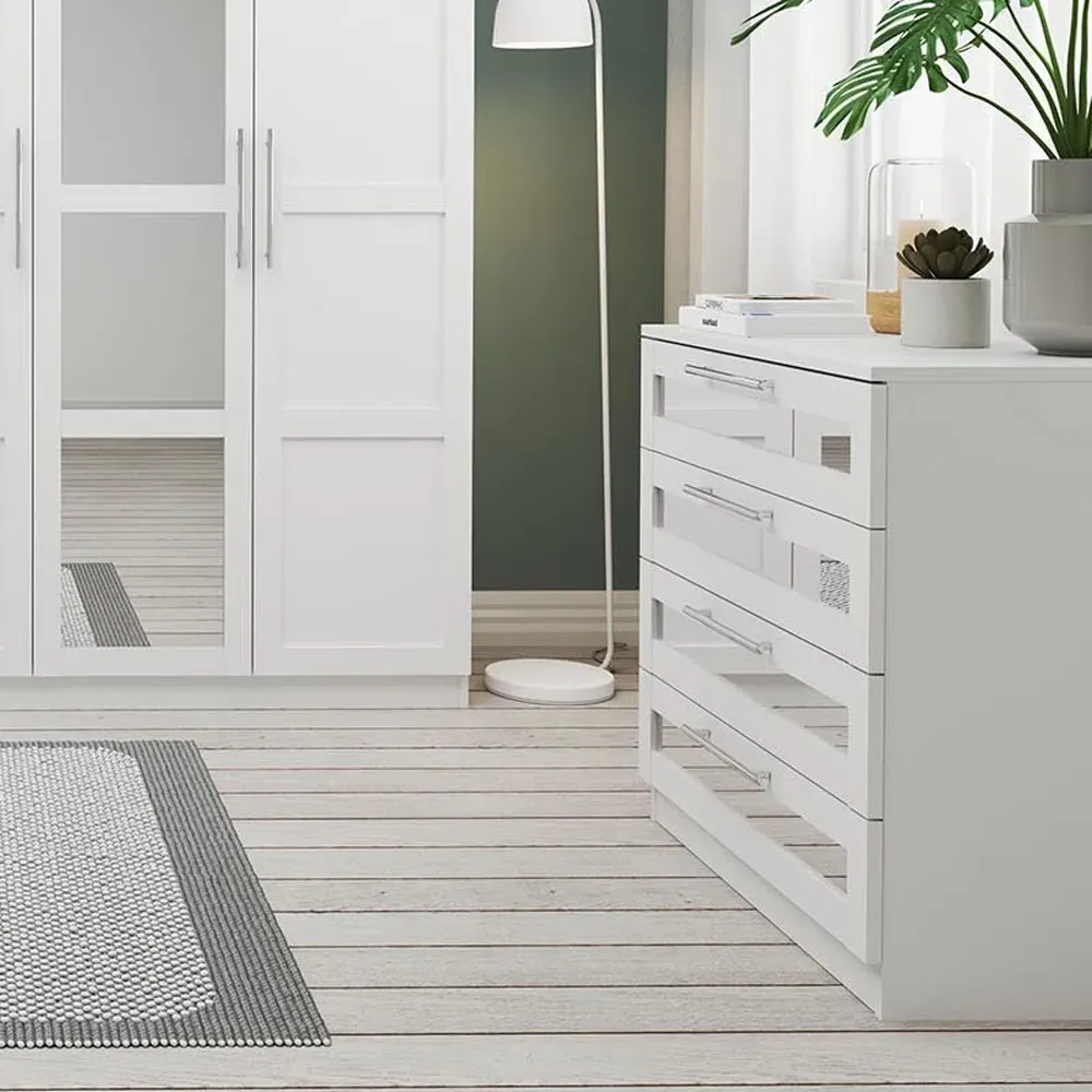 Finley 4 Drawer Mirrored Chest of Drawers - White