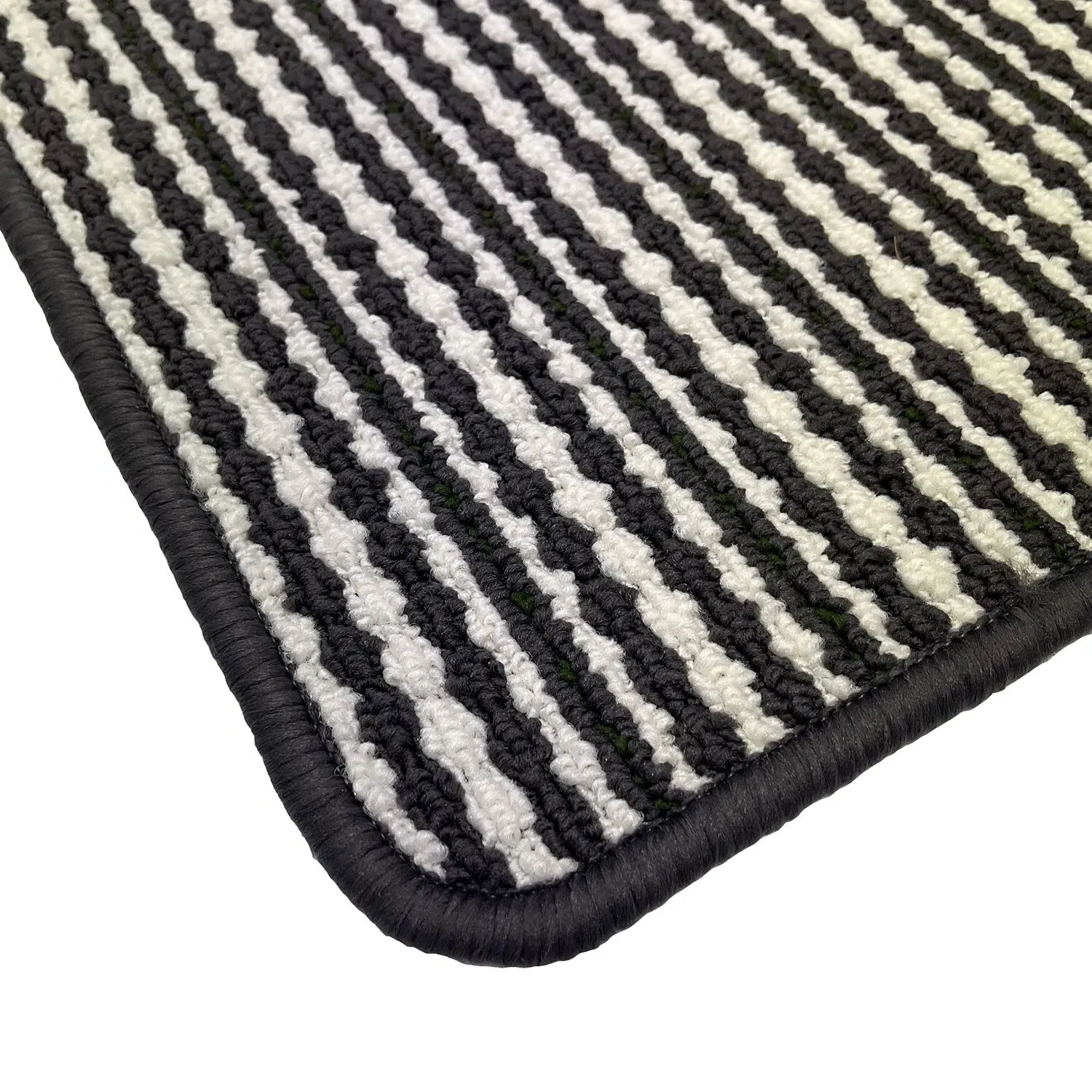 Geo Triangle Washable Mat - Black and White