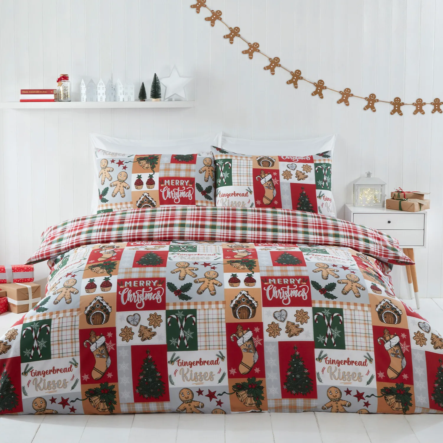 Gingerbread House Double Duvet Set - Red