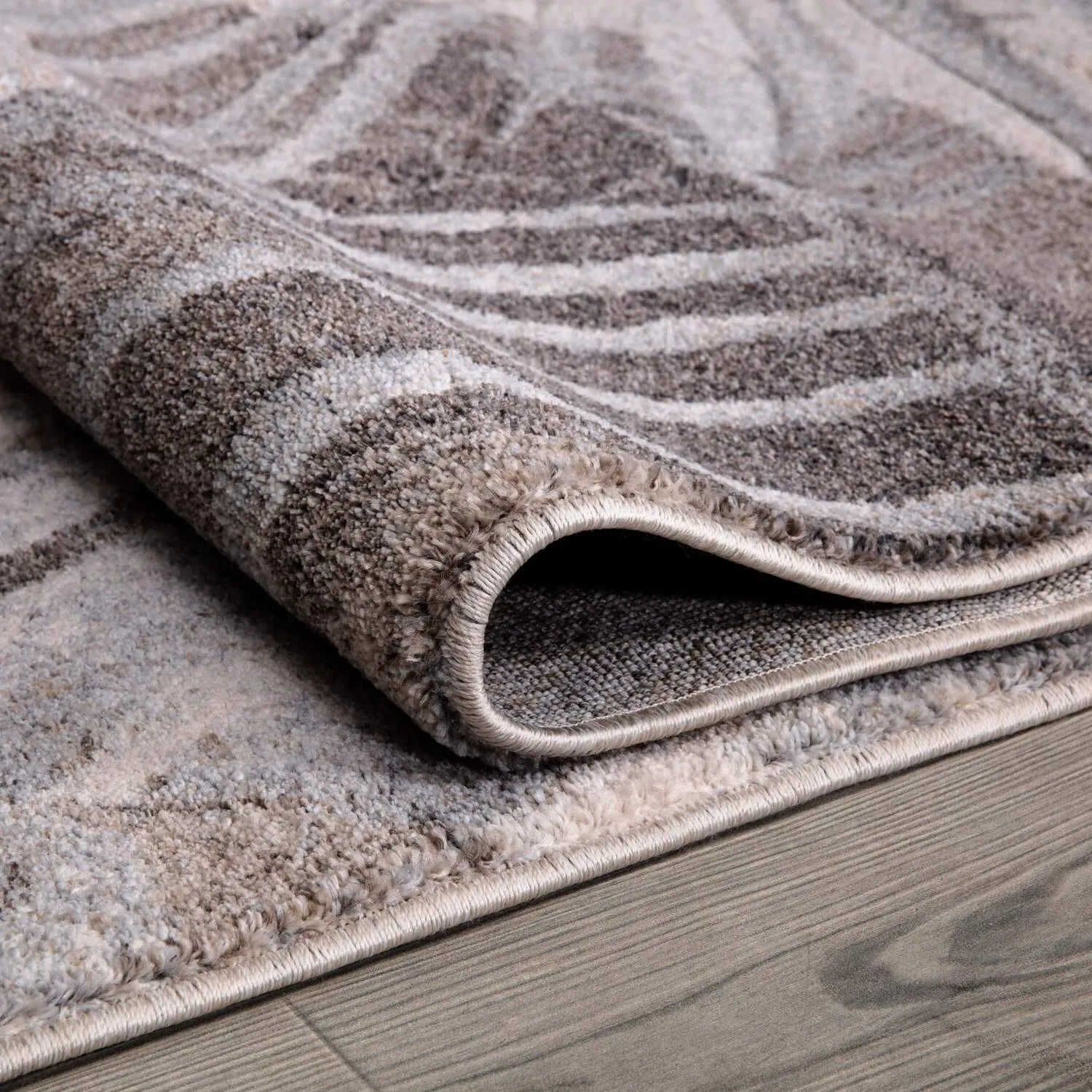 Jungle Leaf 140cm Rug - Grey