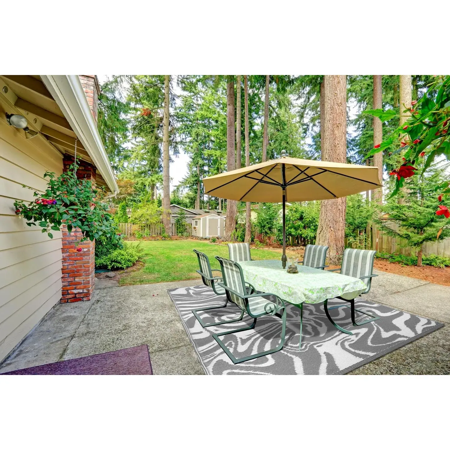 Liquid Marble Outdoor Rug Reversible - Grey, Recycled Plastic