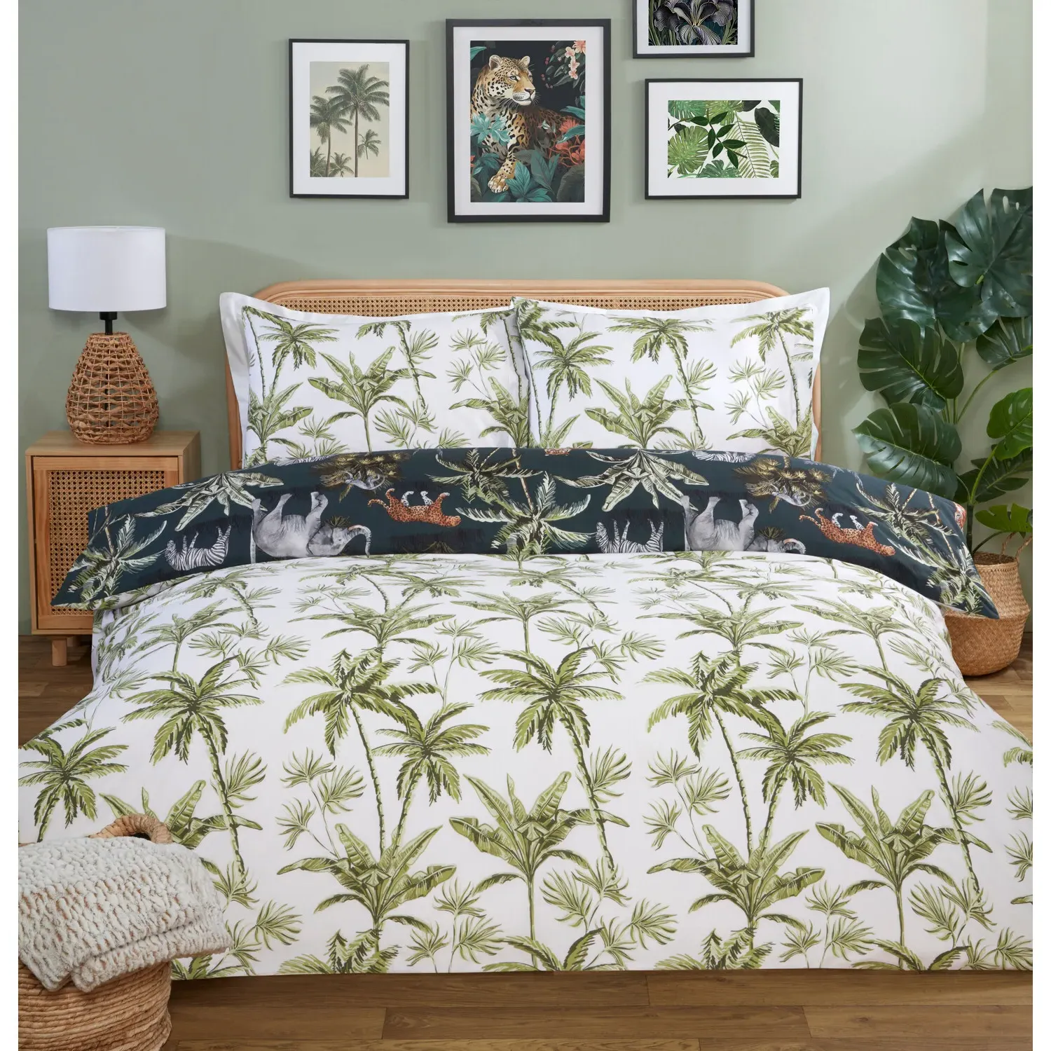 Malawi King Size Duvet Cover and Pillowcase Set - Navy