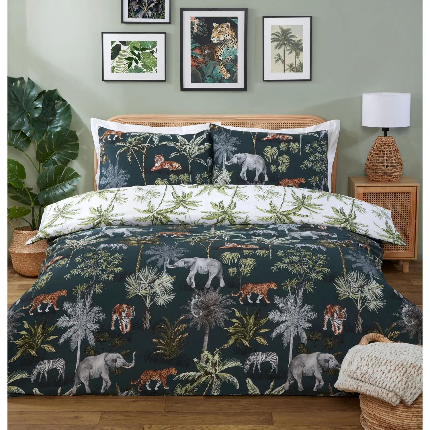 Malawi King Size Duvet Cover and Pillowcase Set - Navy