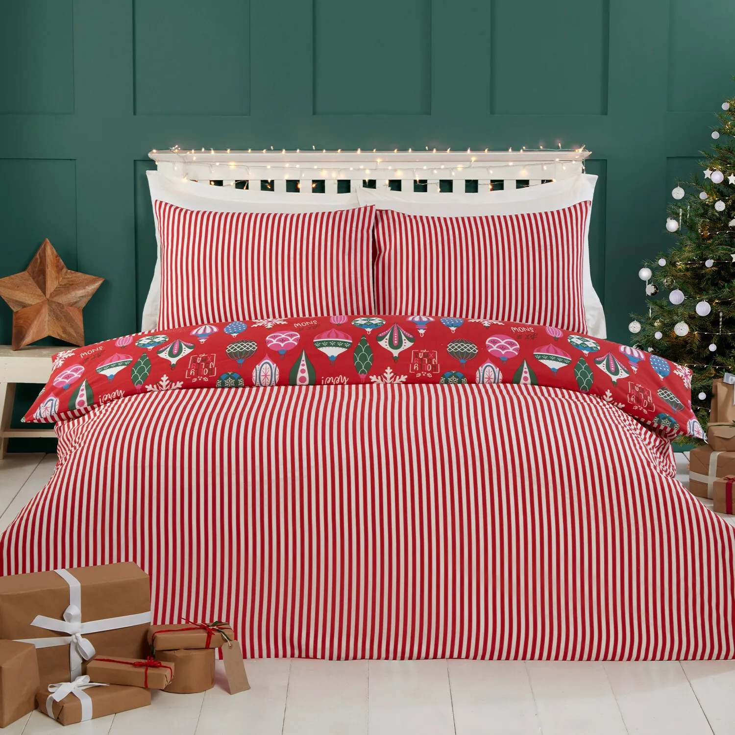 Merry and Bright Single Duvet Cover Set - Red, Polycotton