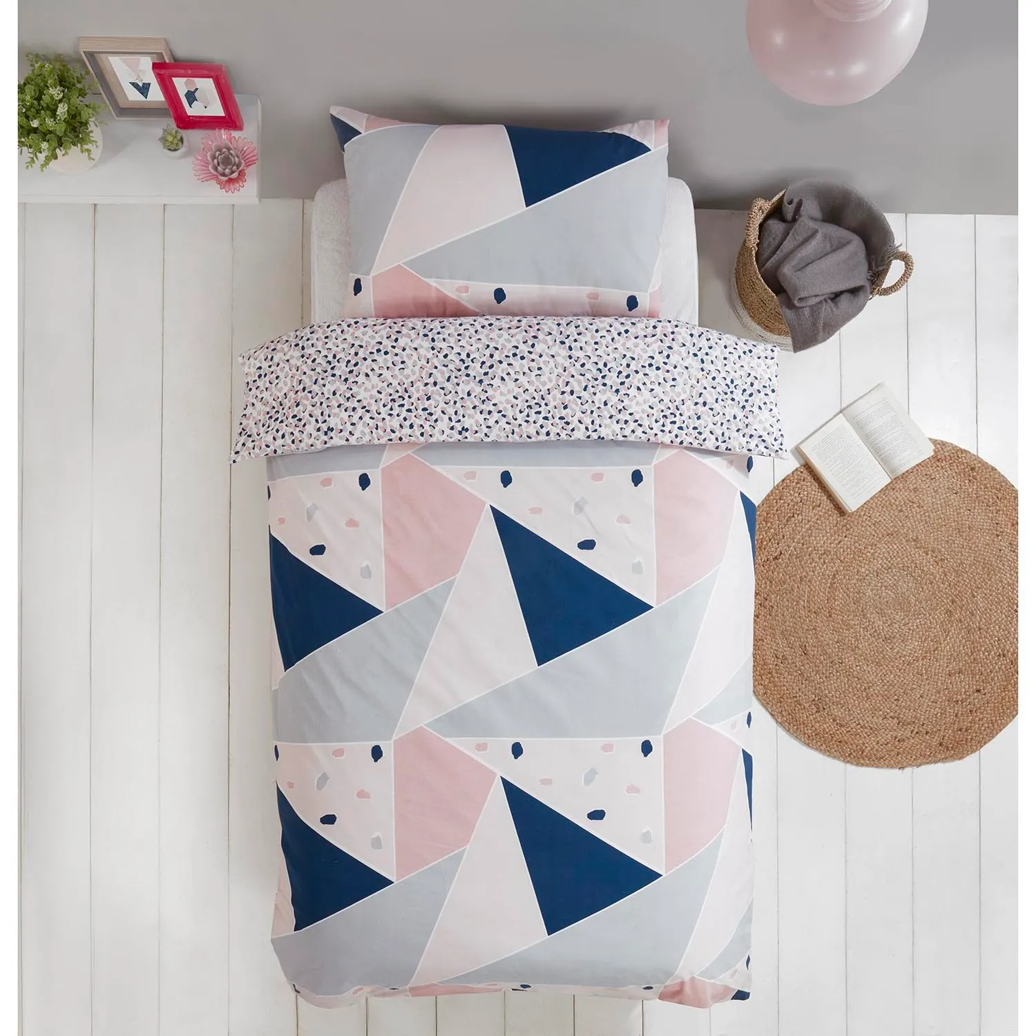 Pack of 2 Abstract Geo Duvet and Pillowcase Sets - Pink