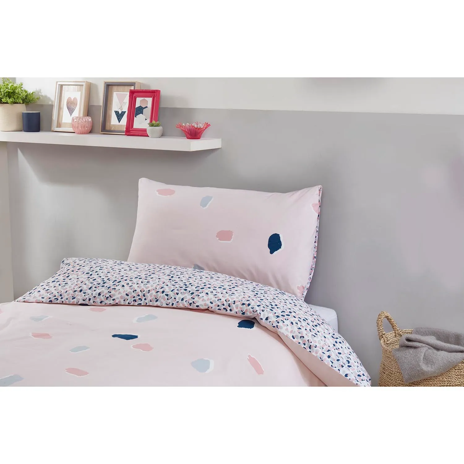 Pack of 2 Abstract Geo Duvet and Pillowcase Sets - Pink