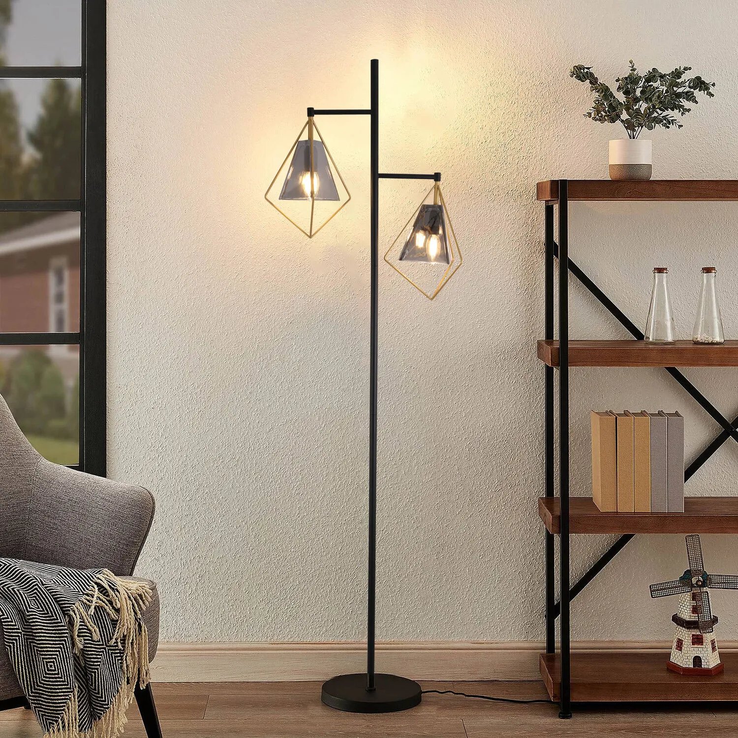Parker Floor Lamp - Black, Gold