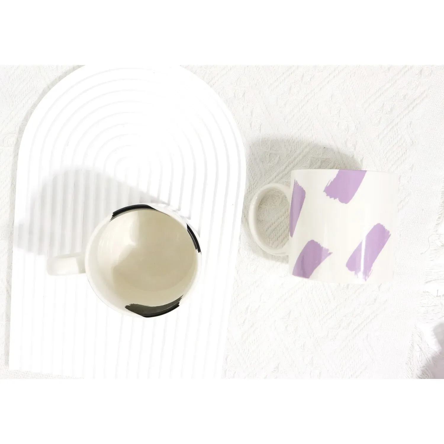 Pattern Mug with Large Handle - Black