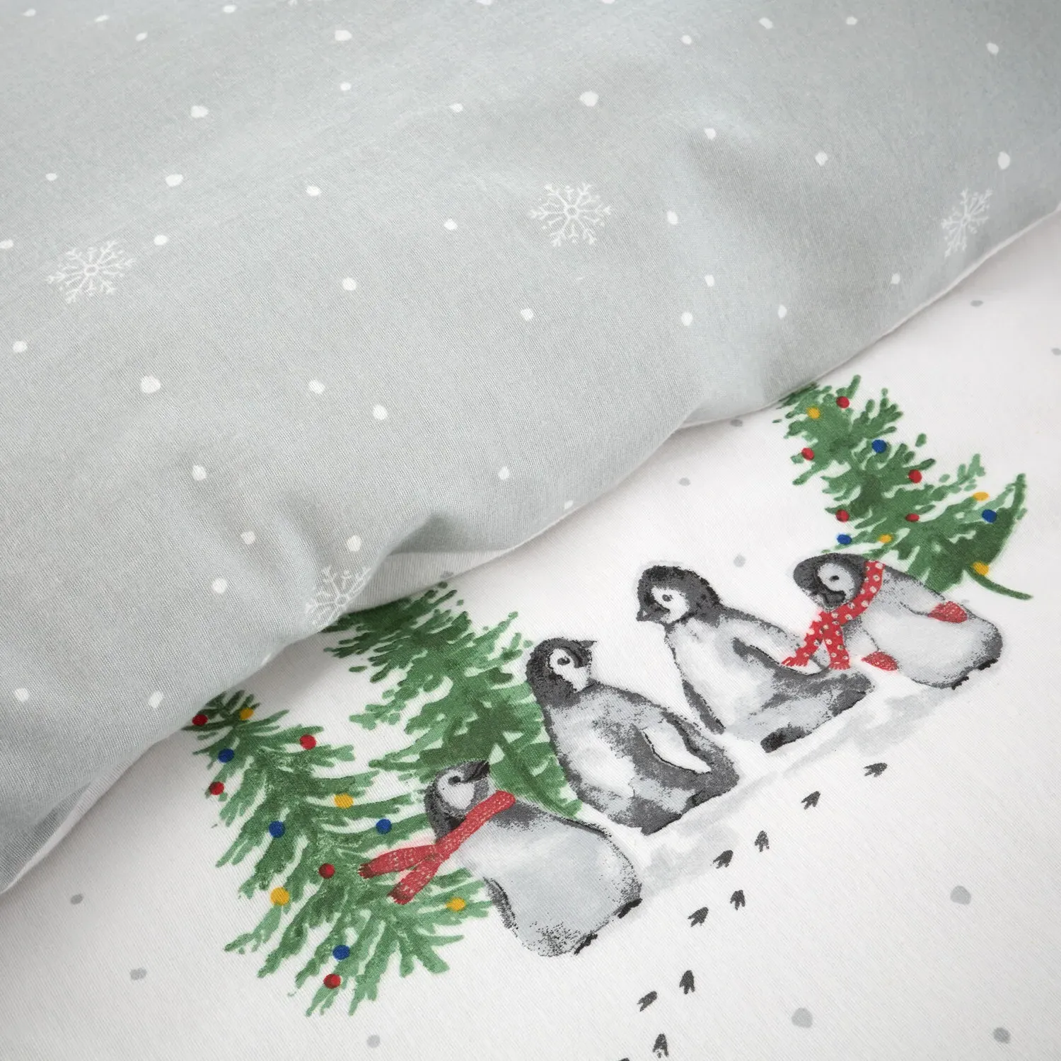 Penguins Double Duvet Set - White