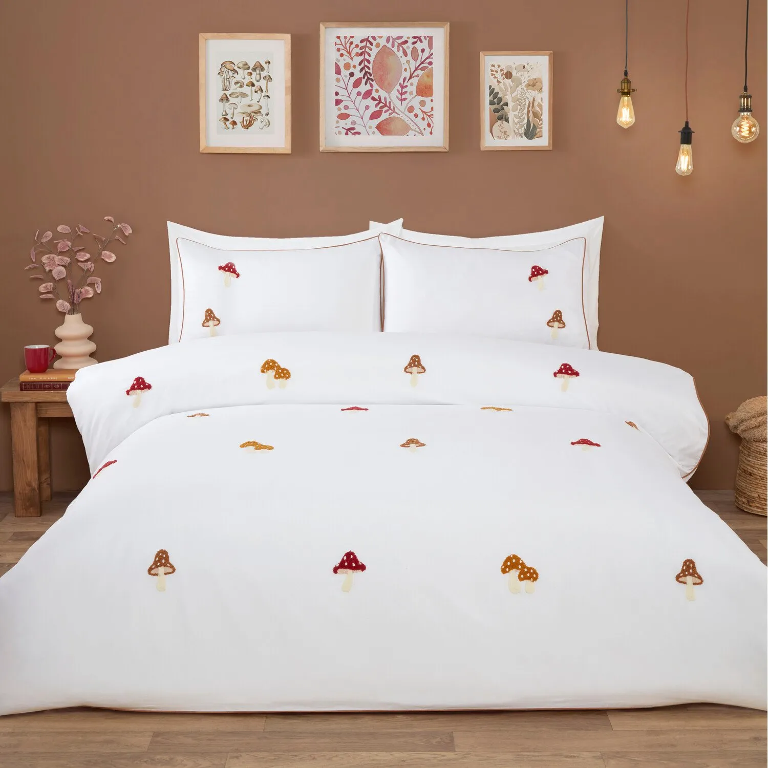 Portobello Super King Embroidered Duvet Set - White