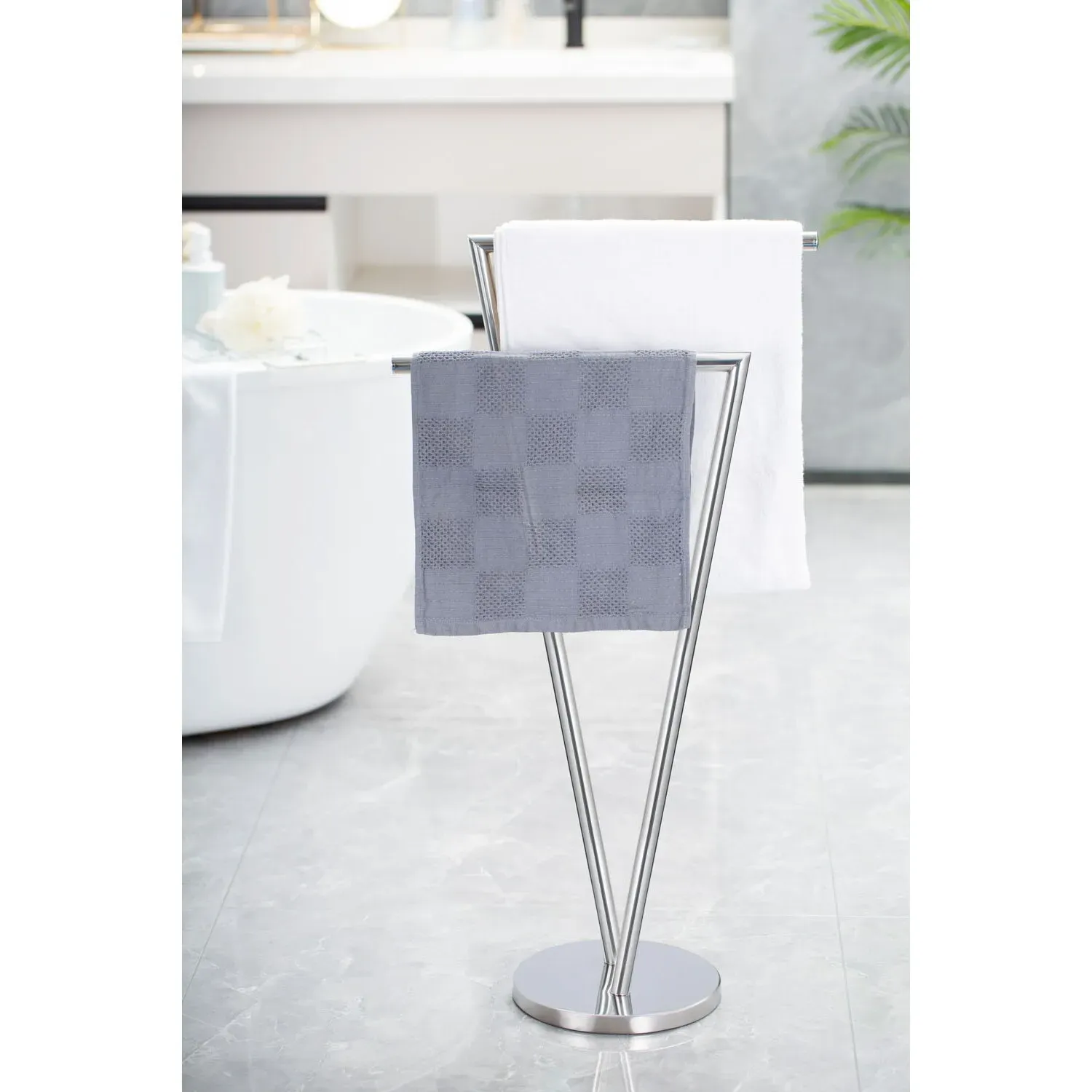 Rotating Towel Rail - Mirror Finish