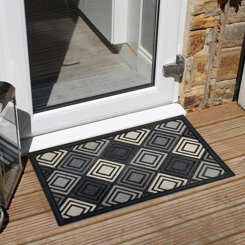 Scrape N Sorb Diamond Doormat - Black