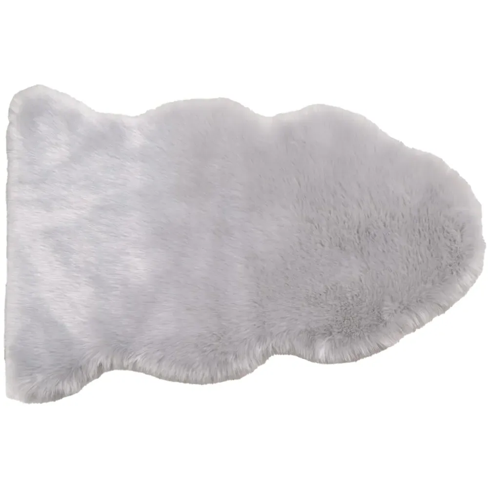 Sumptuous Faux Fox Fur Rug 90x60cm - Silver image