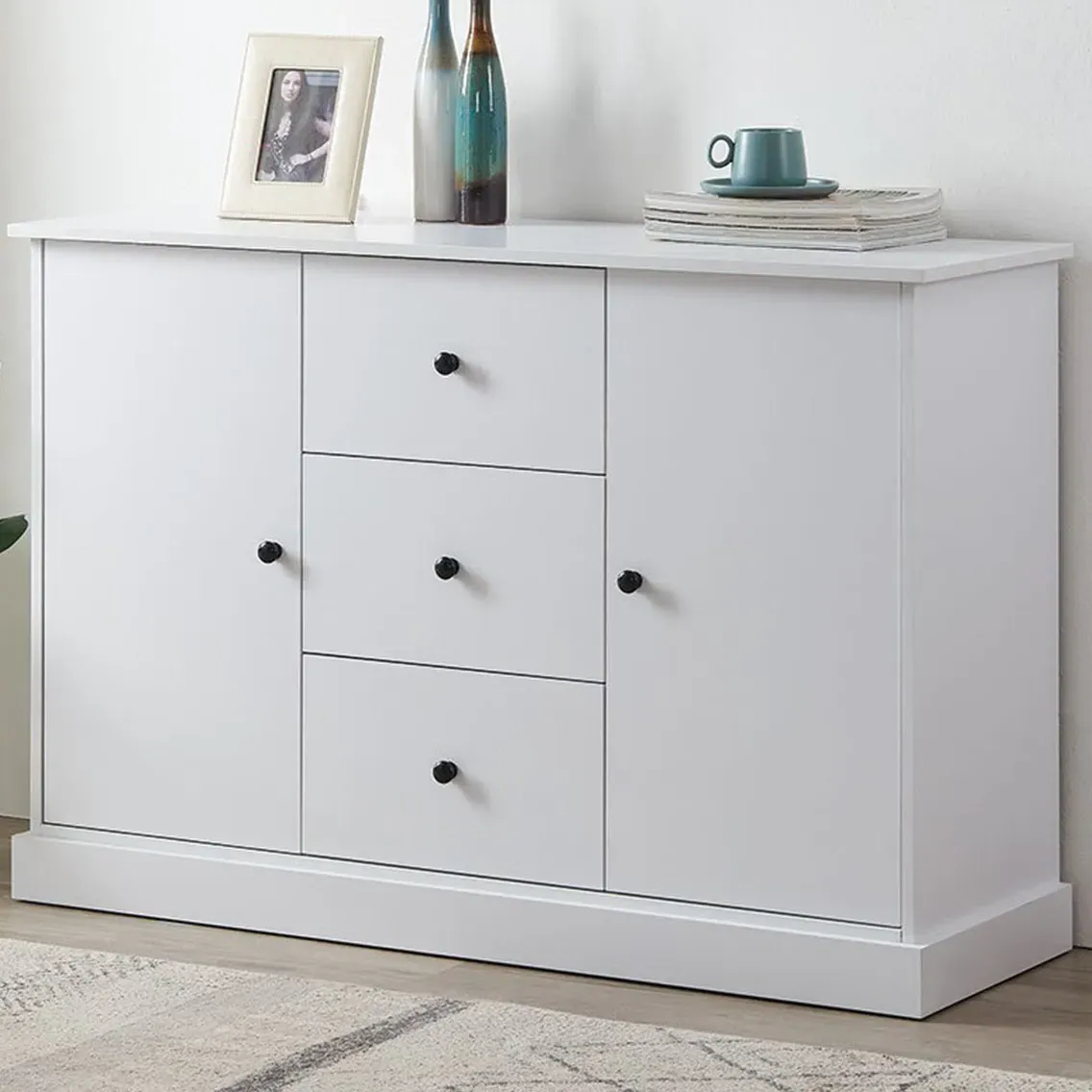 Windsor 2 Door 3 Drawer Sideboard - White