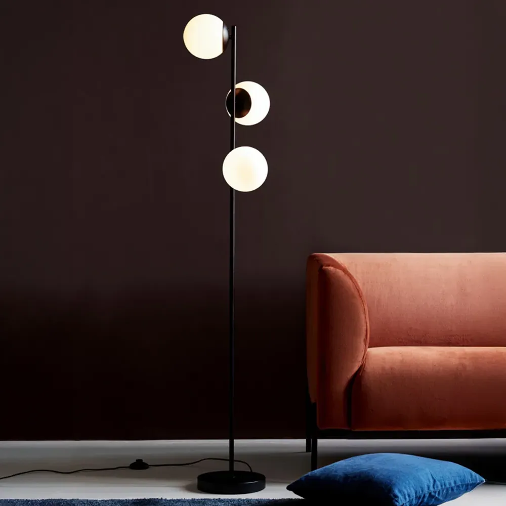 Lilly Floor Lamp - Black