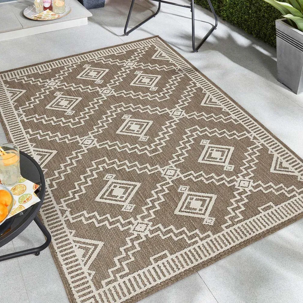 Atlas Diamond Coffee Rug - Brown, Polyester