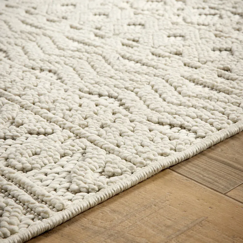 Atlas Graphic Rug - Cream, Polyester