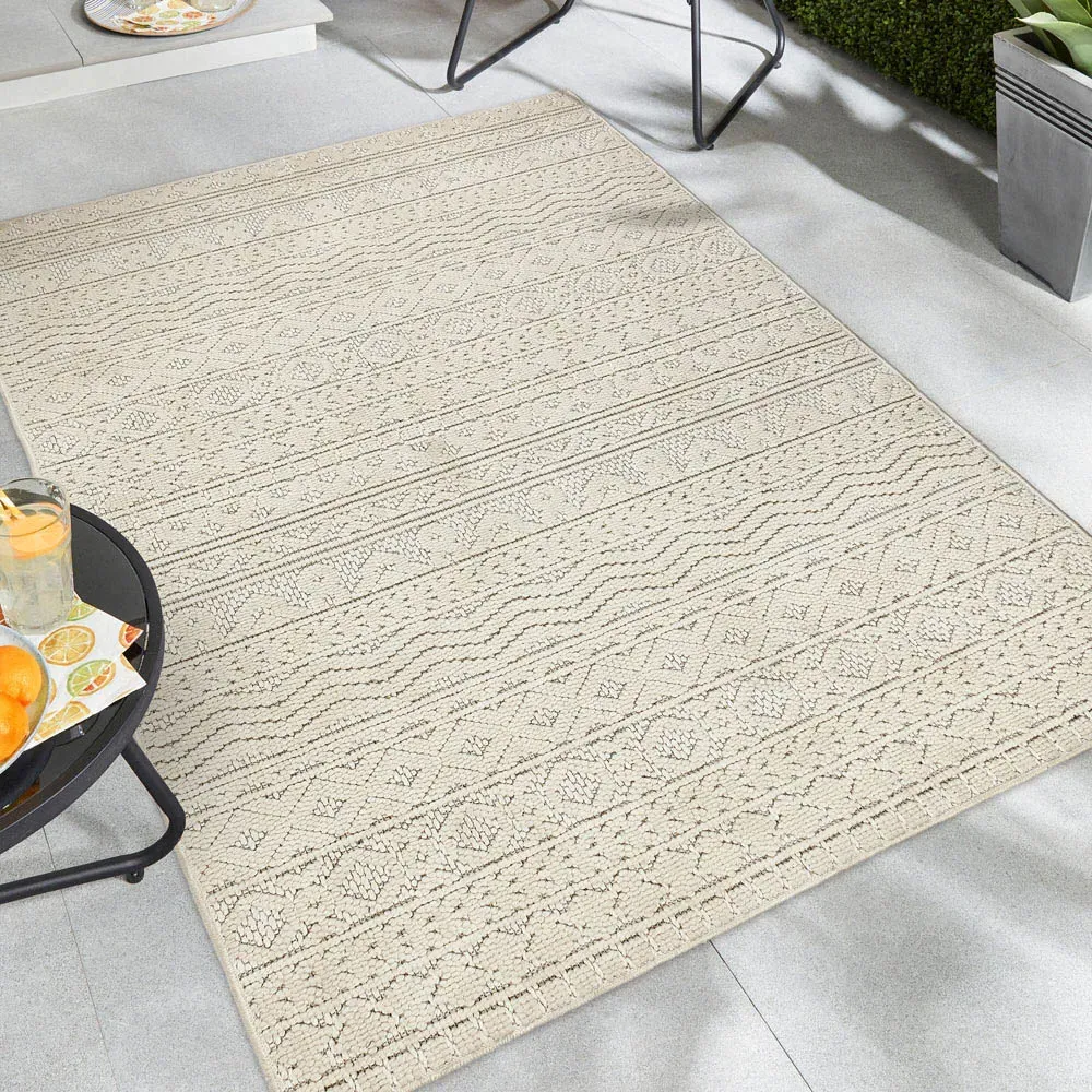 Atlas Graphic Rug - Cream, Polyester