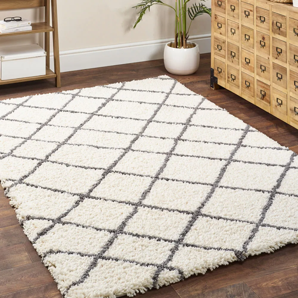 Artisan Diamond Rug - White