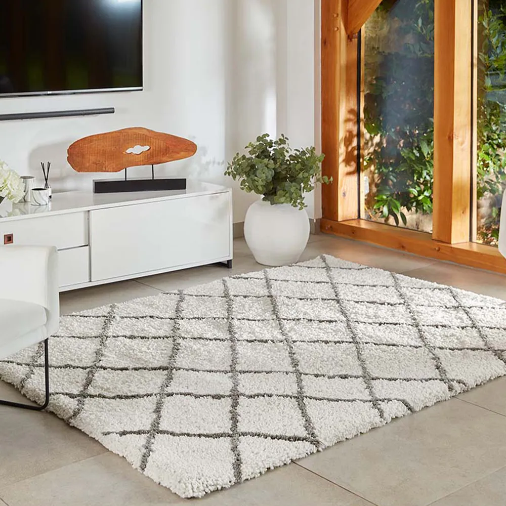 Artisan Diamond Rug - White