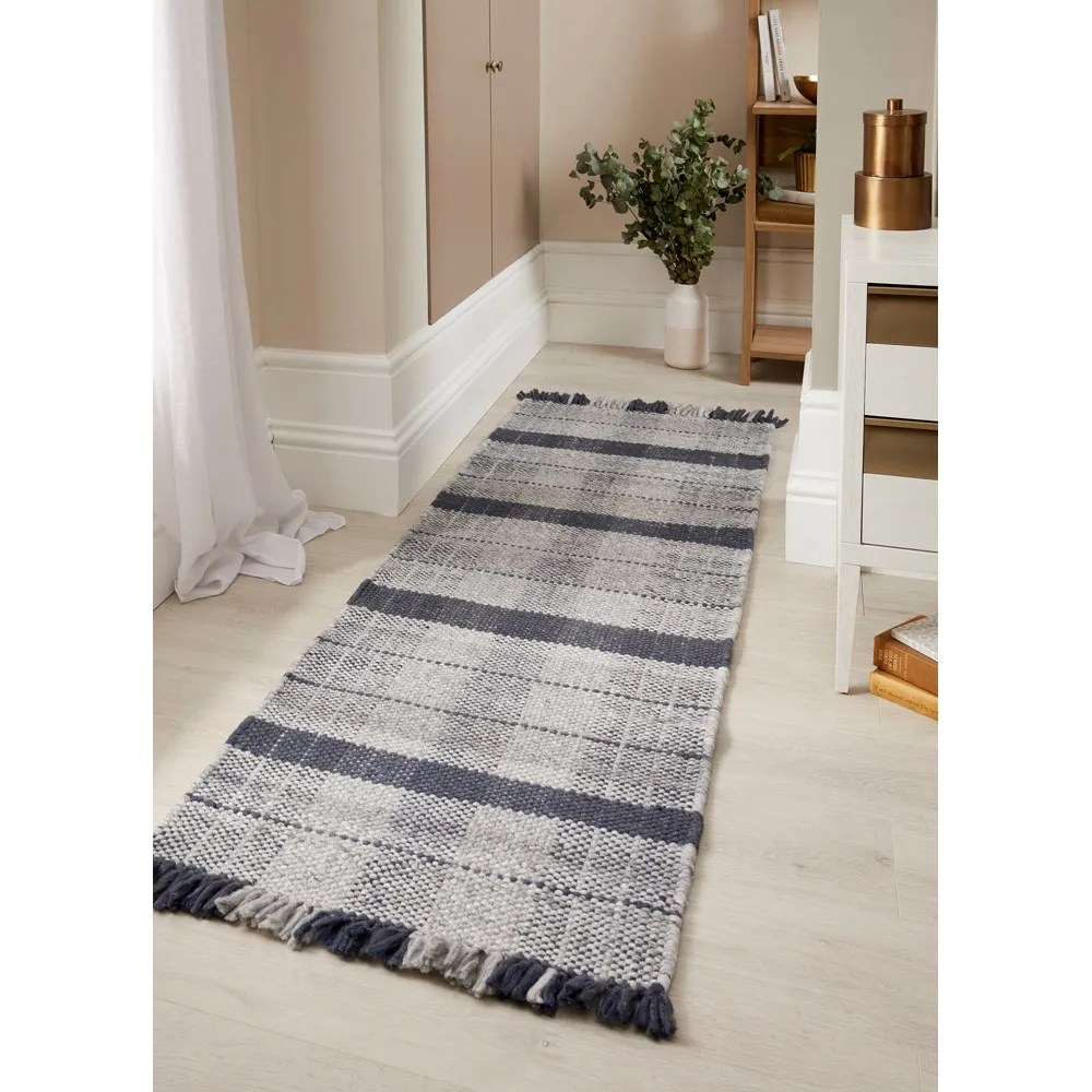 Highland Check Runner Rug - Navy, Recycled Plastic