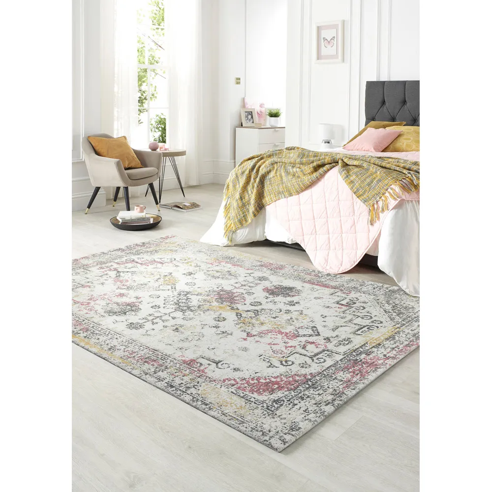 Vogue Persian Rug - Pink, Recycled PET
