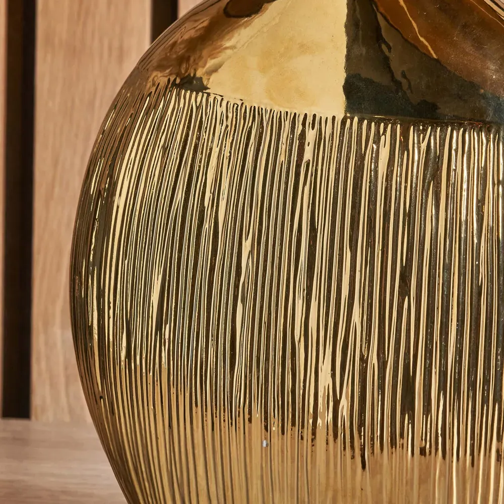 Gemini Etched Ceramic Table Lamp - Gold