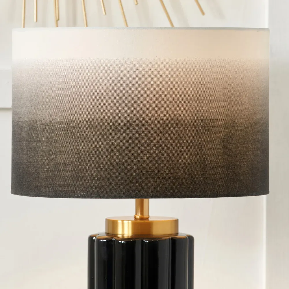 Lushan Scalloped Ceramic Table Lamp - Black