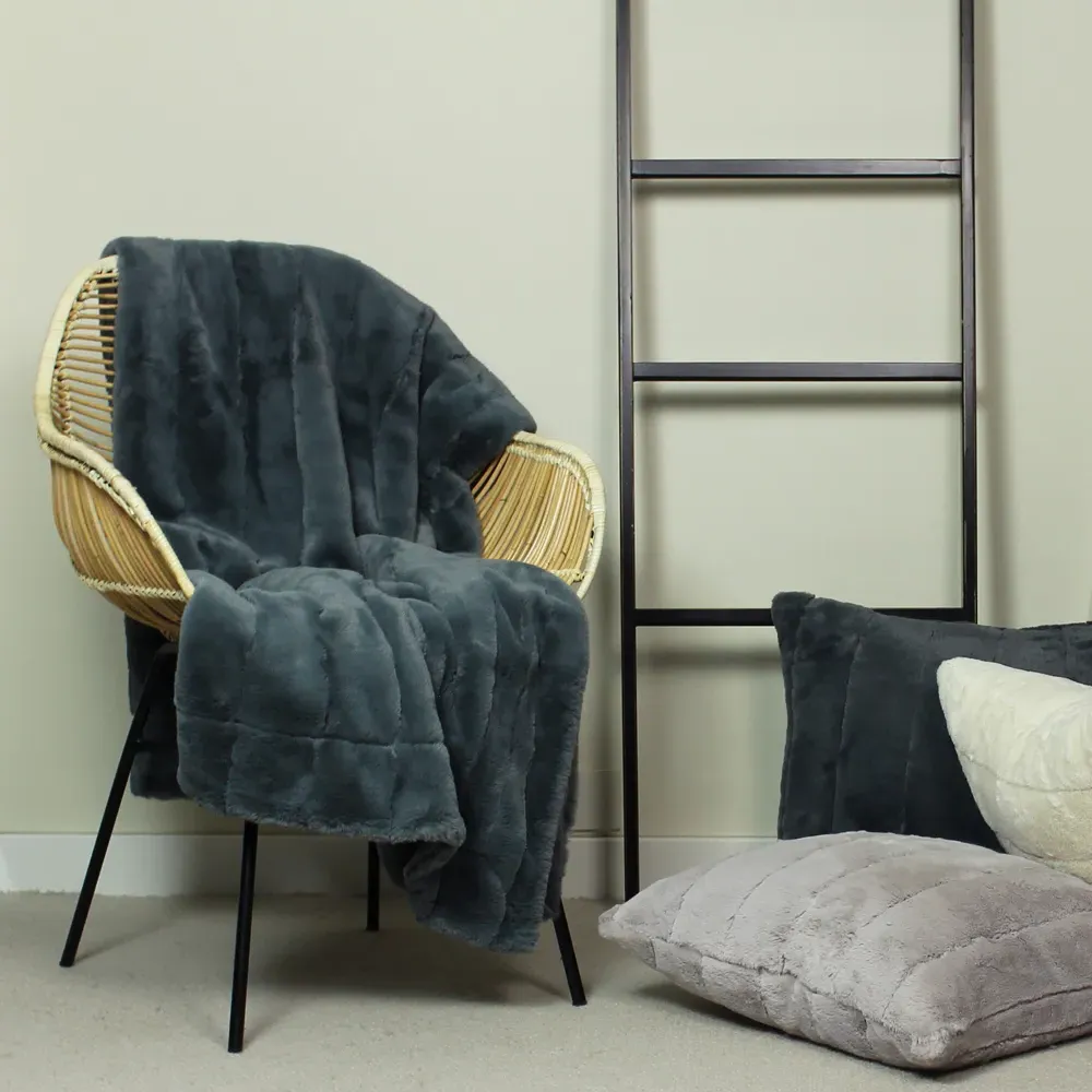 Empress Large Faux Fur Throw - Charcoal