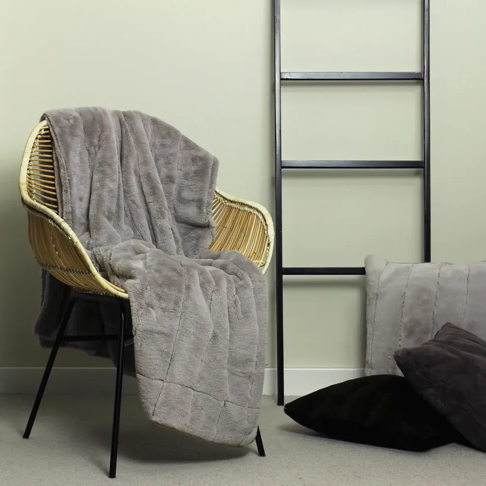 Empress Large Faux Fur Throw - Grey