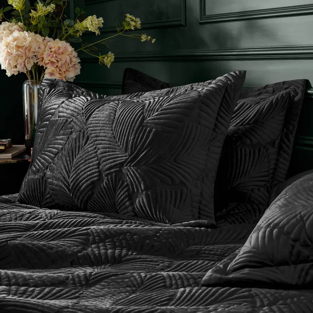 Palmeria Double Quilted Duvet Set - Black, Velvet