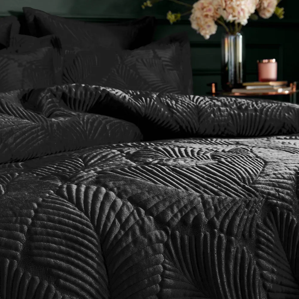 Palmeria King Size Quilted Duvet Set - Black, Velvet