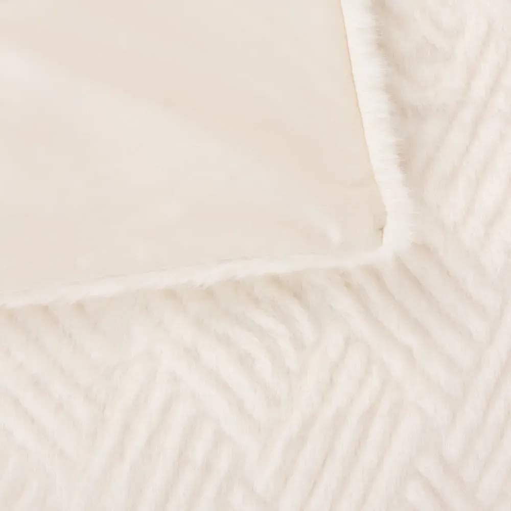 Sonnet Cut Faux Fur Throw - Cream